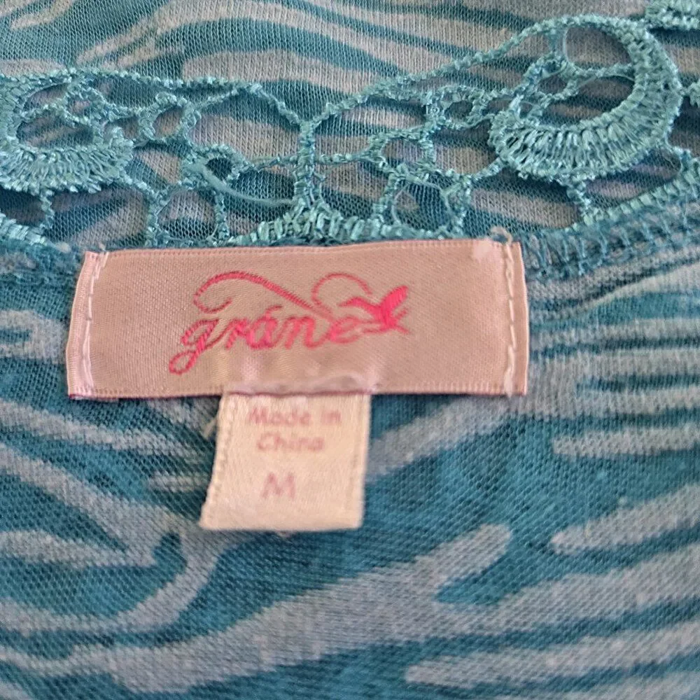 Girls Dolman Sleeve Top Blue Lace Embroidery Cropped Shirt Grane Size Medium